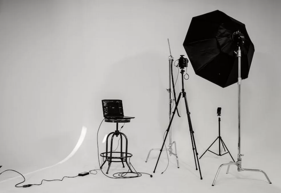 Video production camera and director
